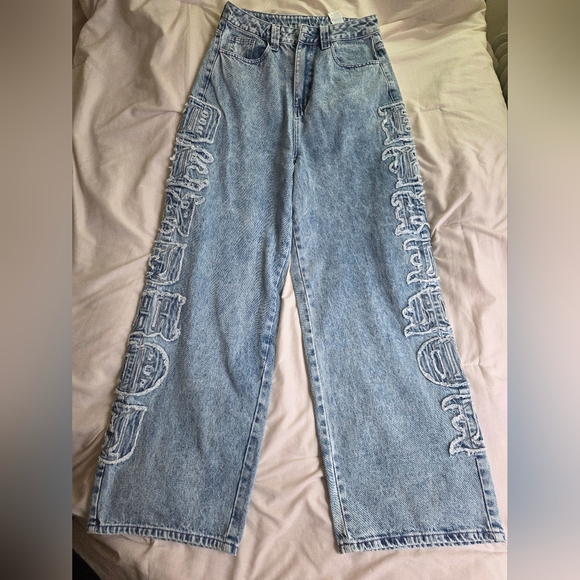 Shein Denimoi Verbiage Frayed Patches Baggy Fit Denim Jeans Nwt - Picture 2 of 5